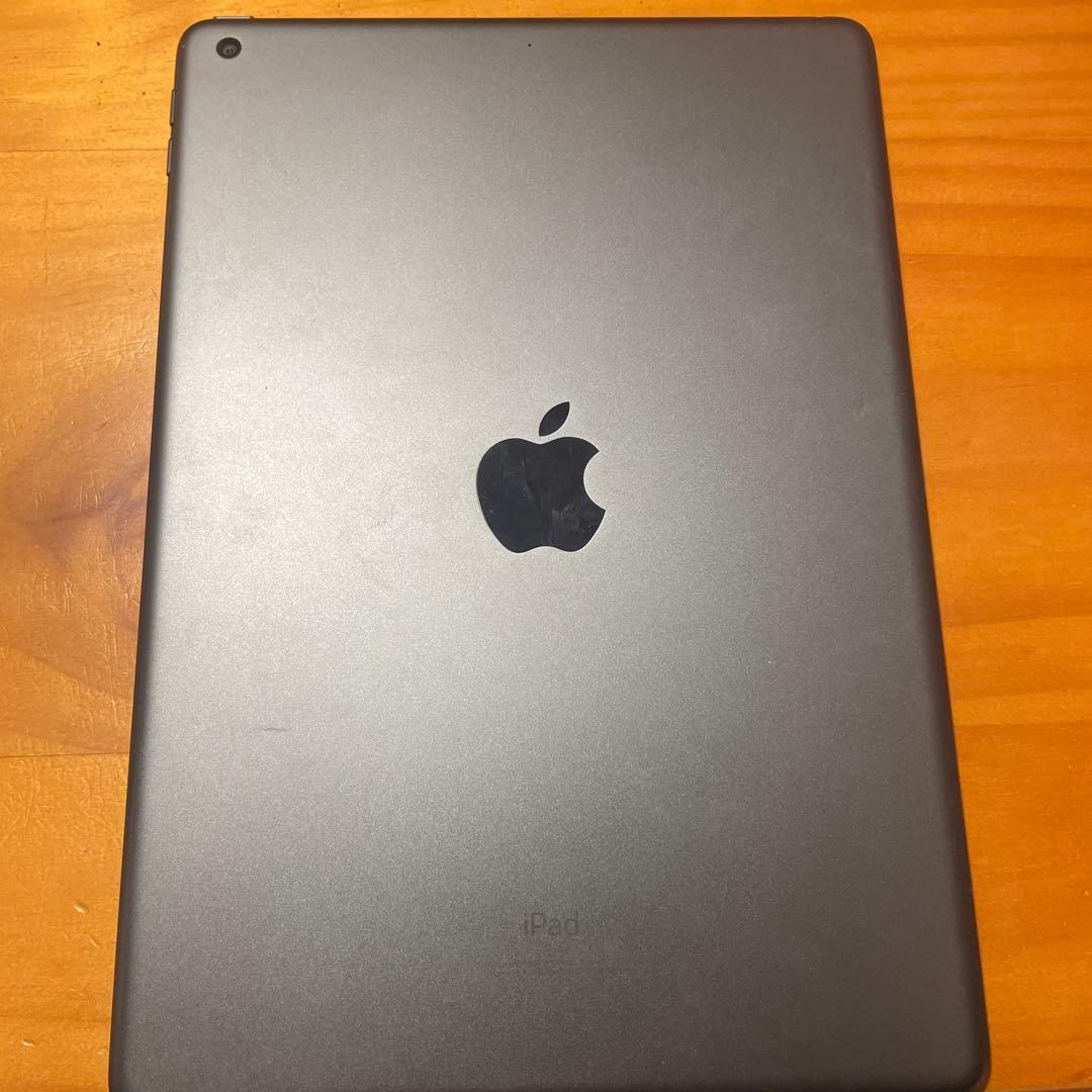 【美品】Apple iPad7 スペースグレー 10.2インチ