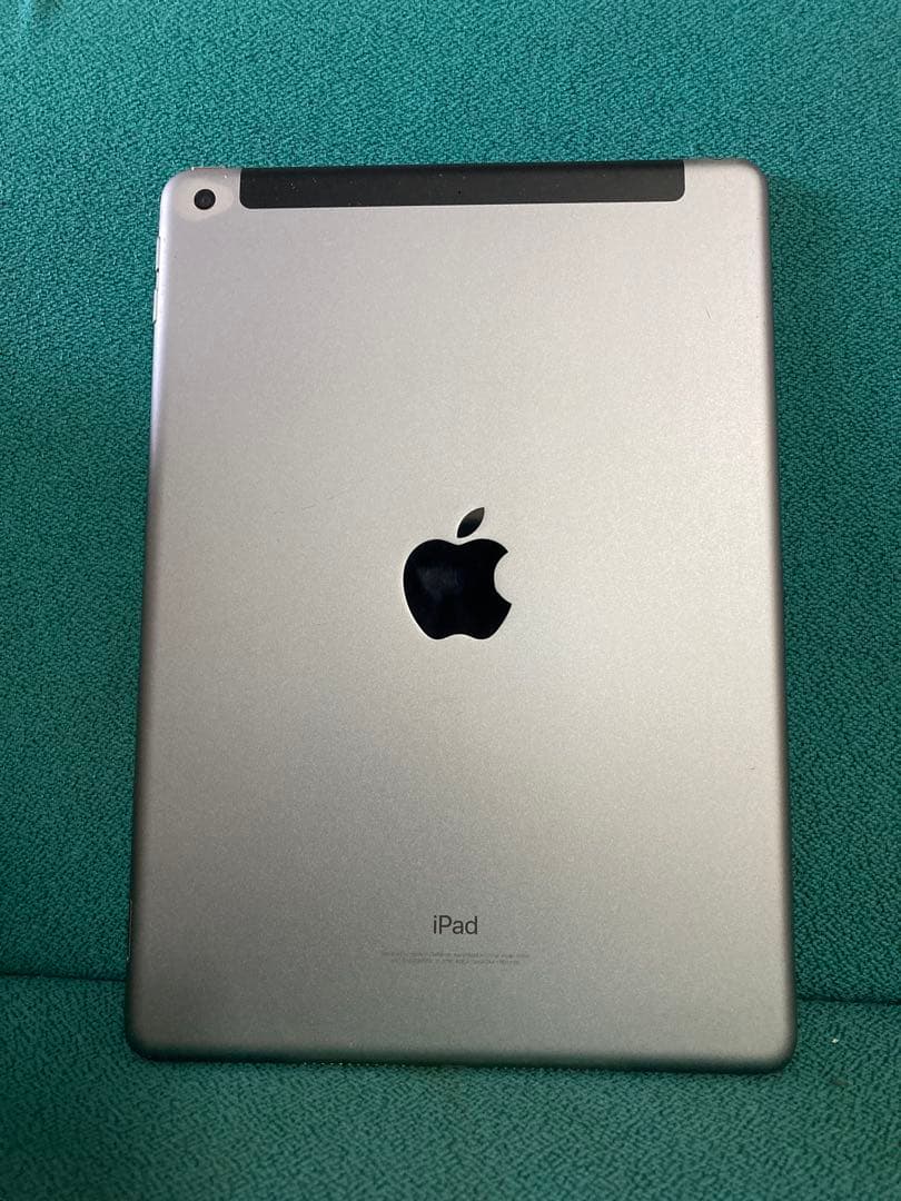 ① iPad 第6世代 Wi-Fi Cellular 128GB シルバー