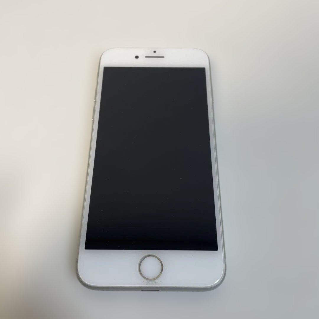 Apple iPhone8 シルバー 本体