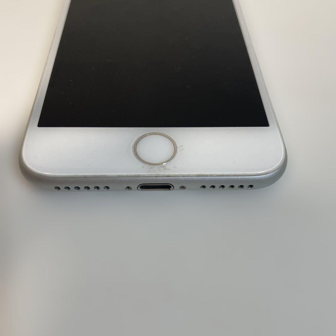Apple iPhone8 シルバー 本体