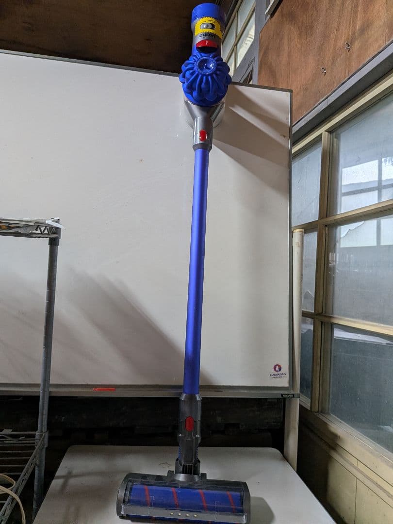 Dyson SV11 Fluffy ダイソン 掃除機 本体＋純正充電器 動作品