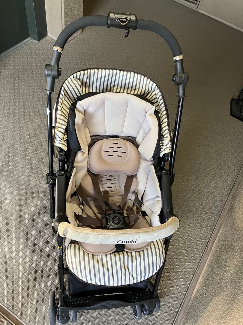 ベビーカー ホワイトレーベル スゴカルα 4キャスcompact エッグショック