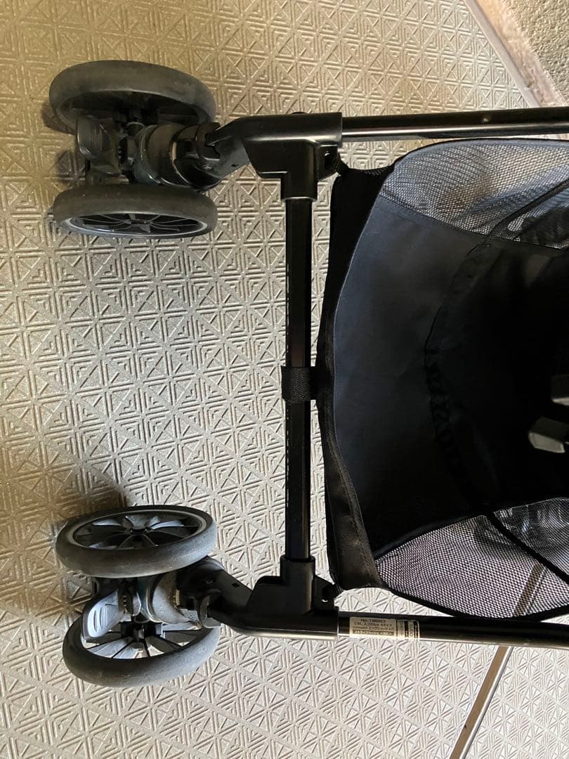 ベビーカー ホワイトレーベル スゴカルα 4キャスcompact エッグショック