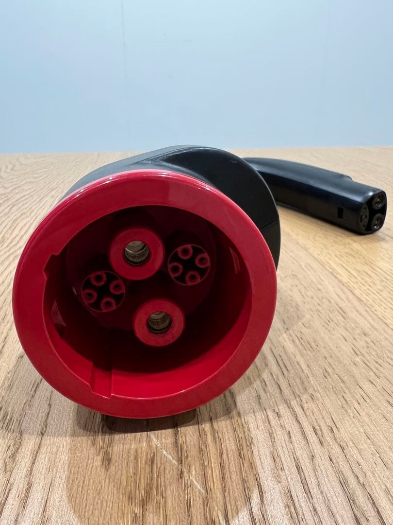 TESLA CHAdeMO(チャデモ) 変換アダプター