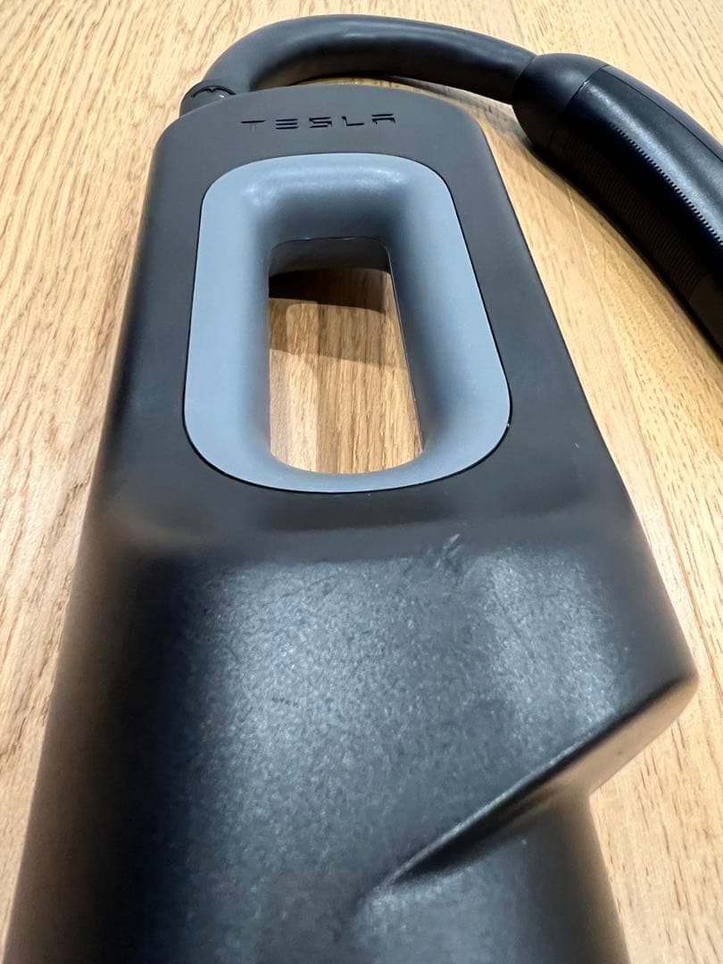 TESLA CHAdeMO(チャデモ) 変換アダプター