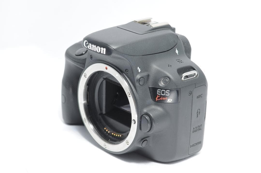 風景も家族も綺麗に❗️Canon Kiss X7✨軽量・小型で届いてすぐに使える