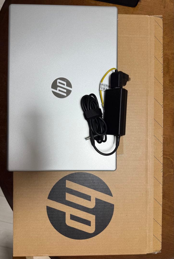 ノートパソコン　HP 15-fd1000G1