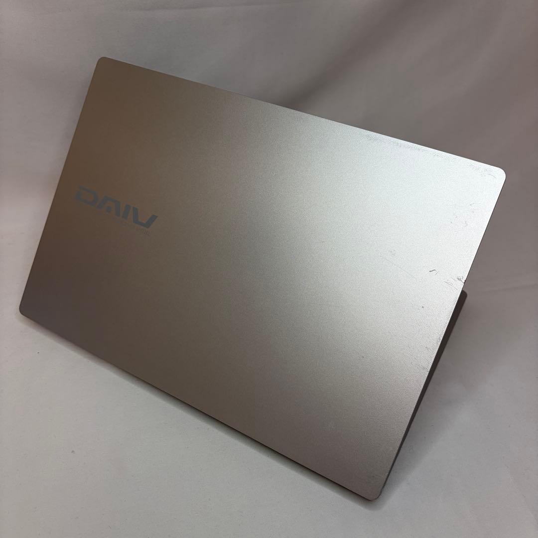 準美品 DAIV 4P 第11世代 i7 32GB 512 WUXGA オフィス