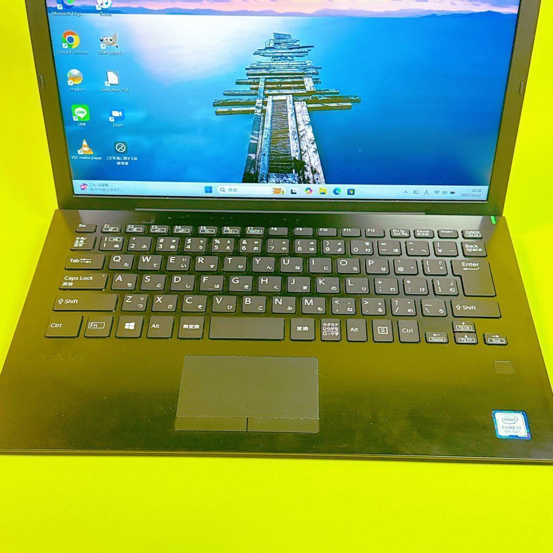 16GB 極速i7‼️windows11 SSD薄型ノートパソコン カメラ軽量