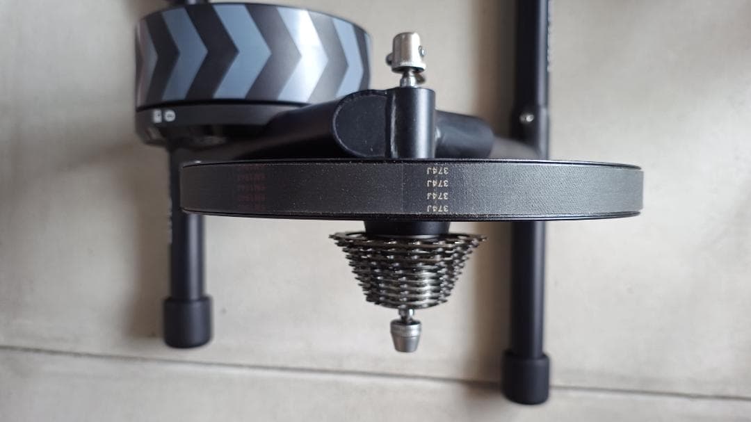 【送料無料】Wahoo Kickr Core スマートローラー 2020年