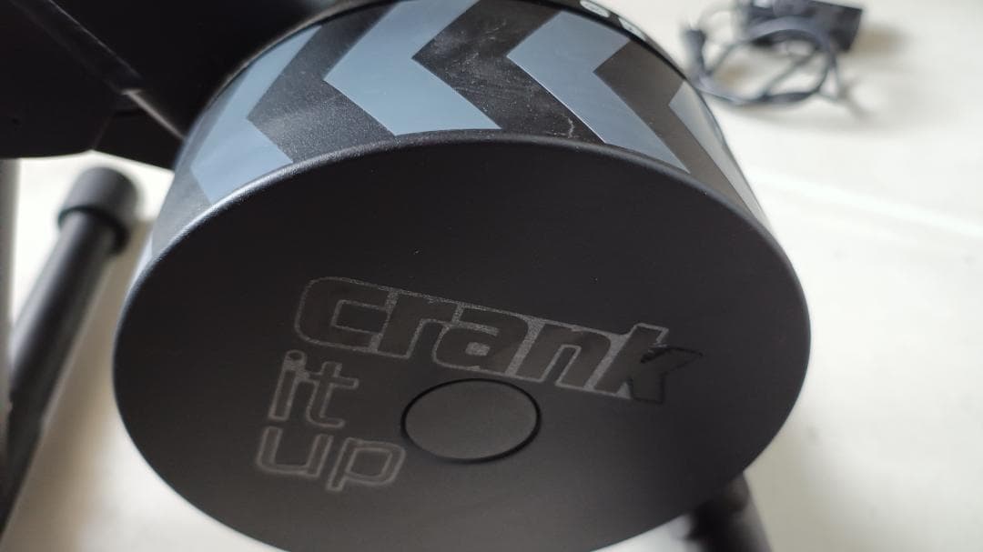 【送料無料】Wahoo Kickr Core スマートローラー 2020年