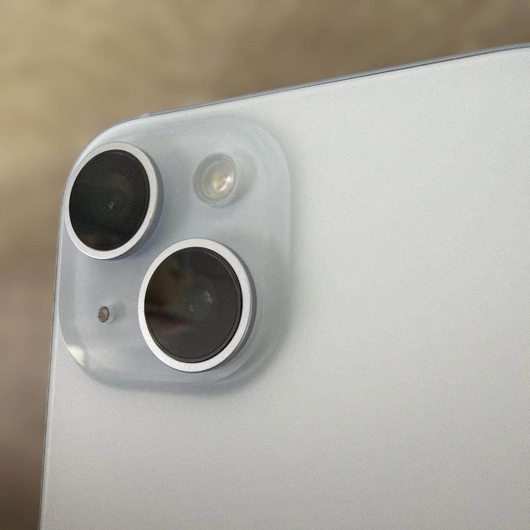 iPhone15本体　ブルー128G