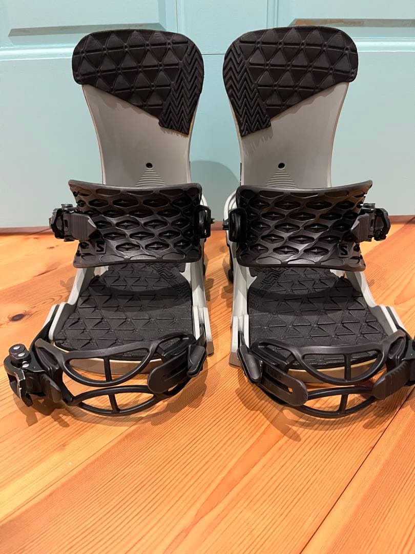 美品　SALOMON TRIGGER Mサイズ　サロモン