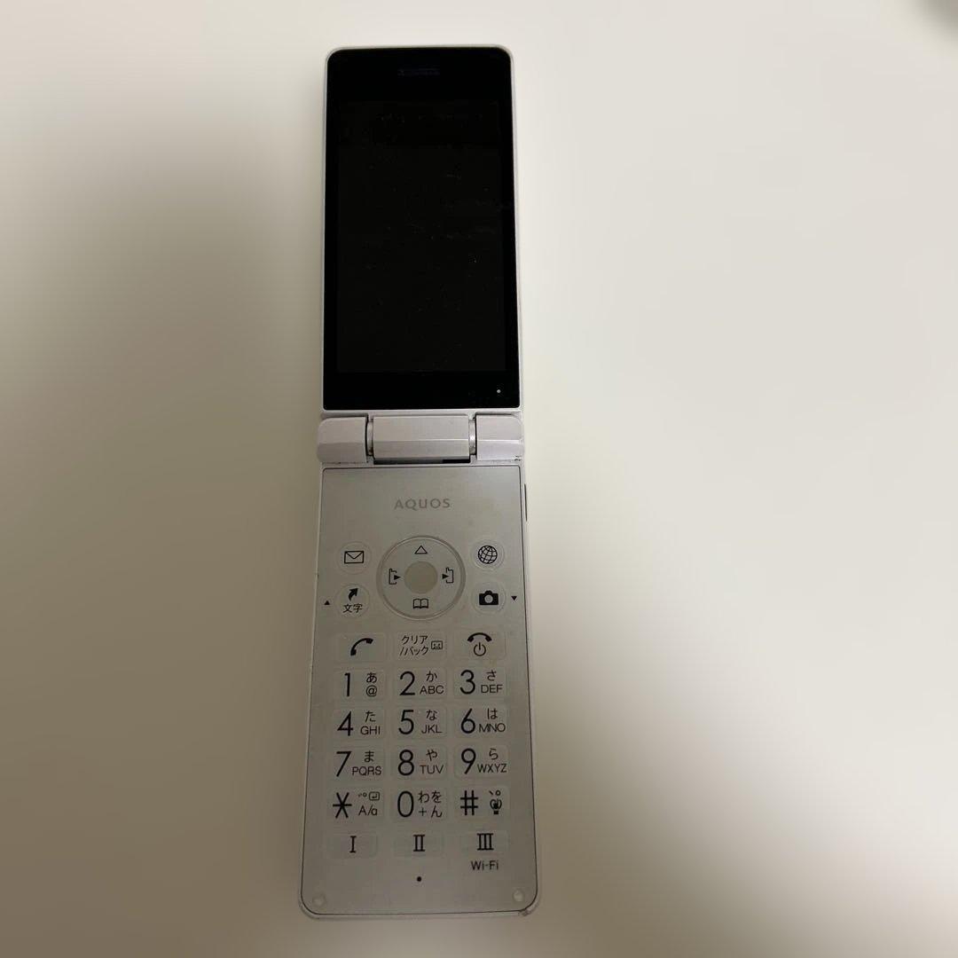 ソフトバンクバンク　AQUOSケータイ4 A205SH ブラック　ガラケー