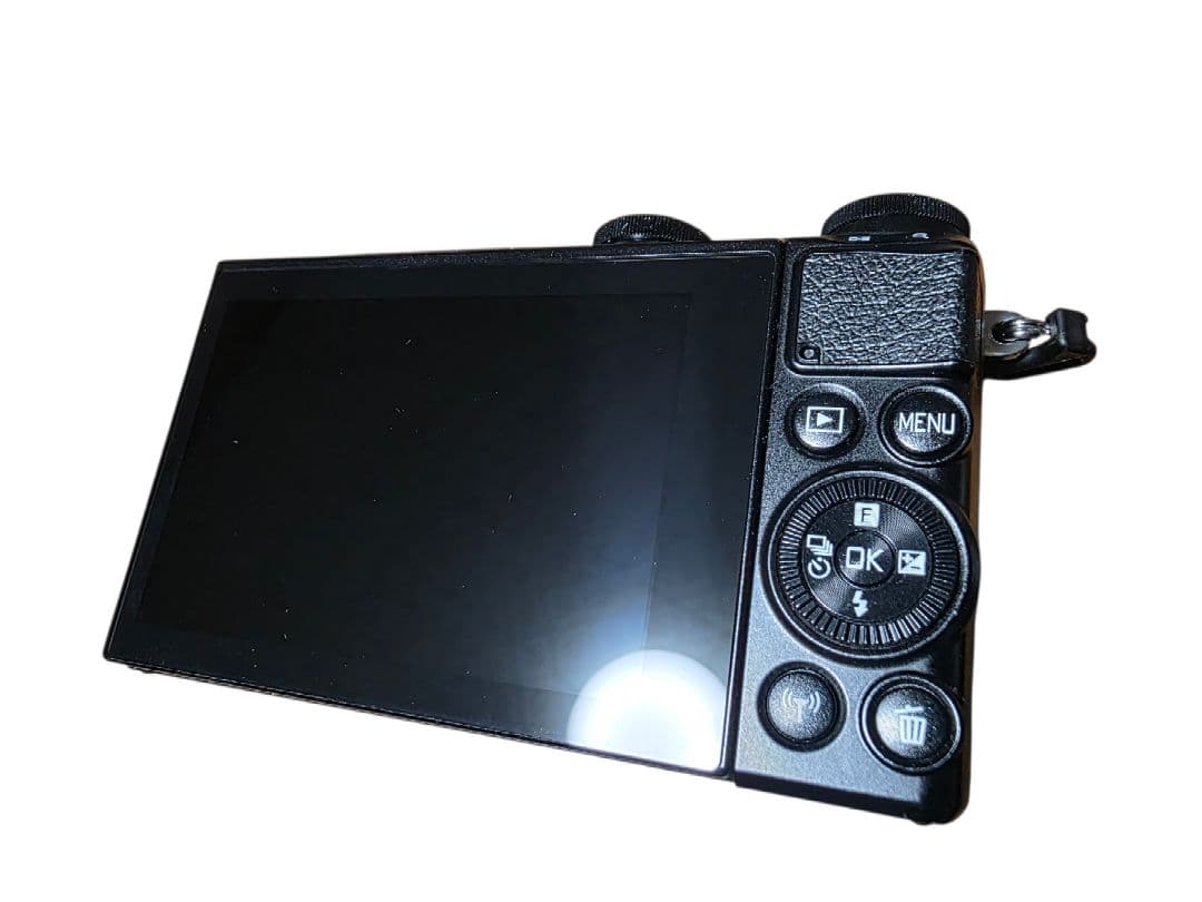 ショット数少なめ　Nikon1 J5 ダブルズームキッド　ニコン1 J5