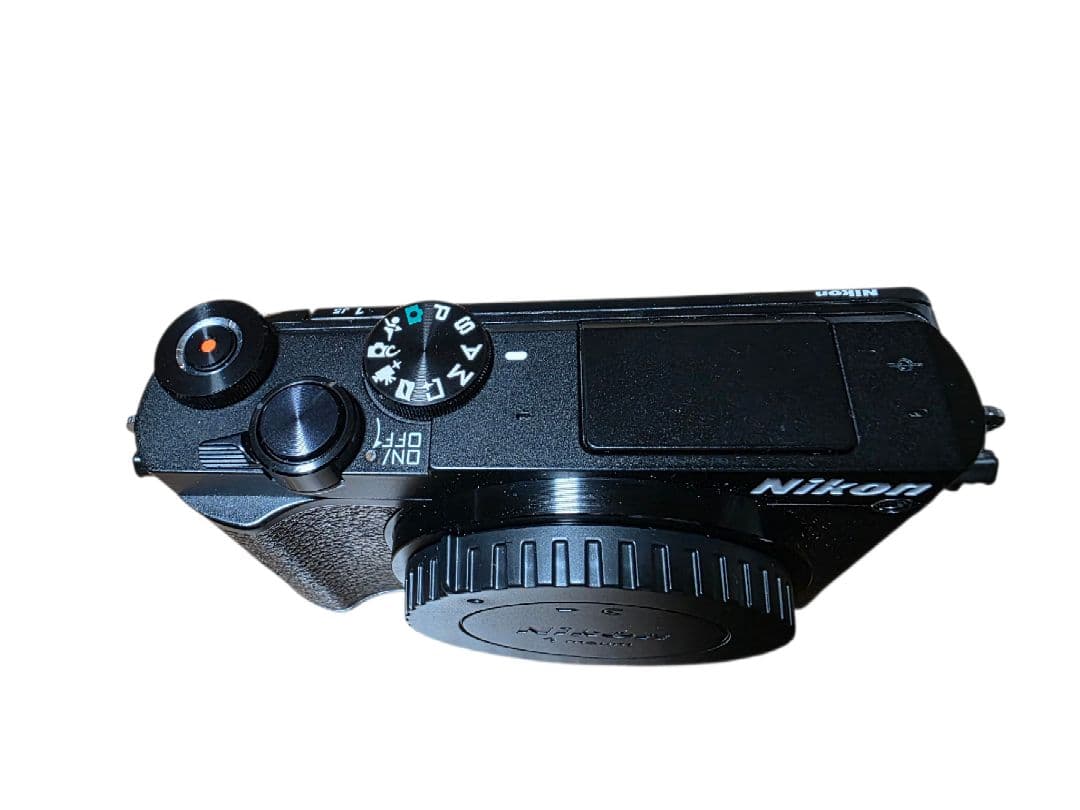 ショット数少なめ　Nikon1 J5 ダブルズームキッド　ニコン1 J5