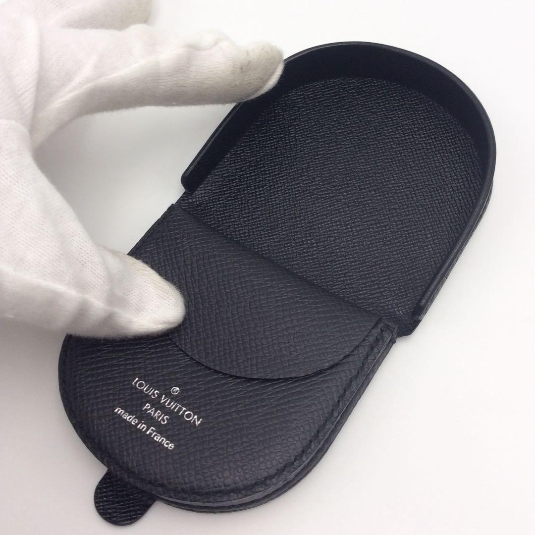 ルイヴィトン タイガ 黒 メンズ 小銭入れ ケース ポルトモネ キュベット