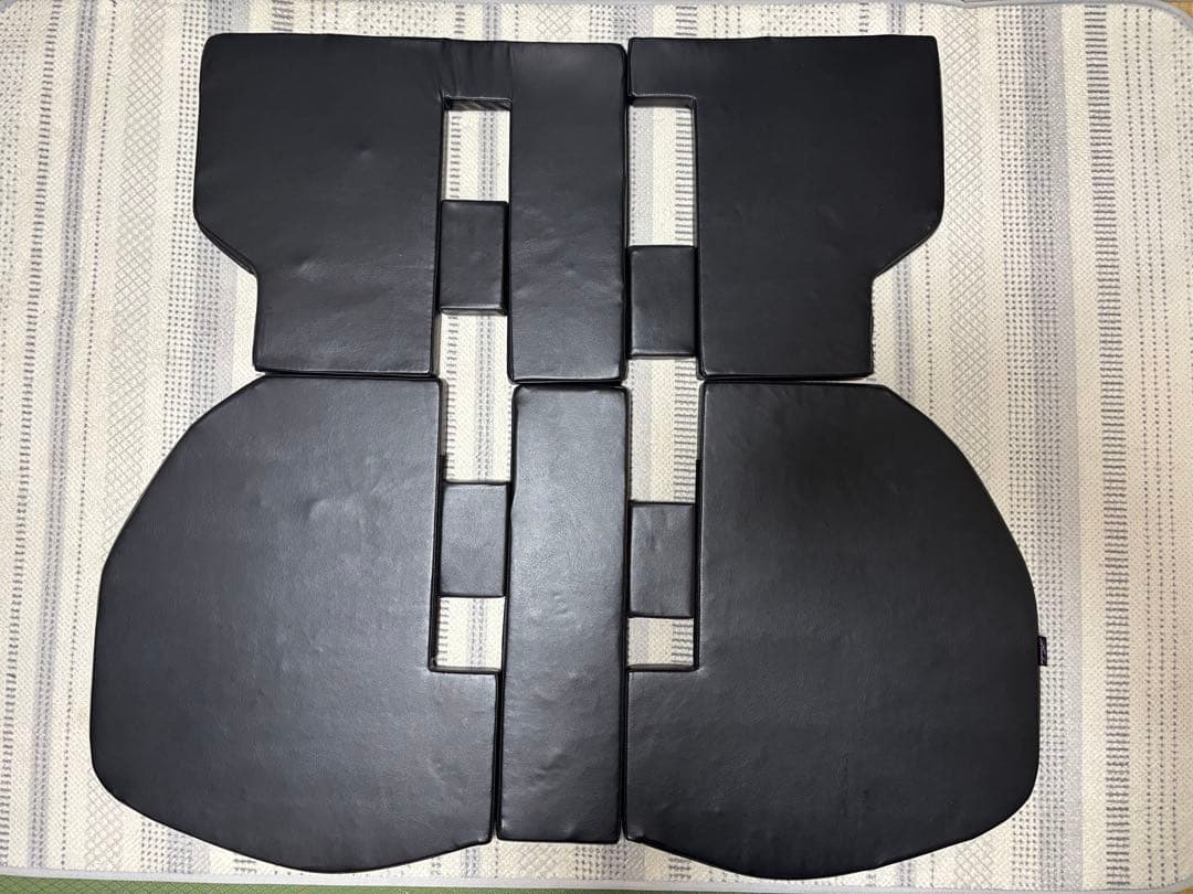 Levolva ラゲッジマット　アルファード30系　アロー