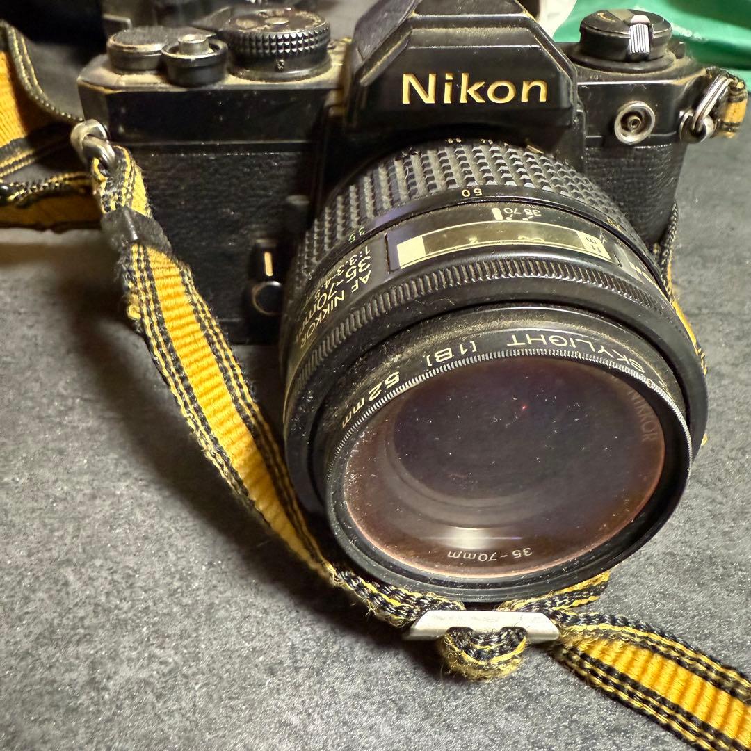 Nikon FE ブラック + AF NIKKOR 35-70mm