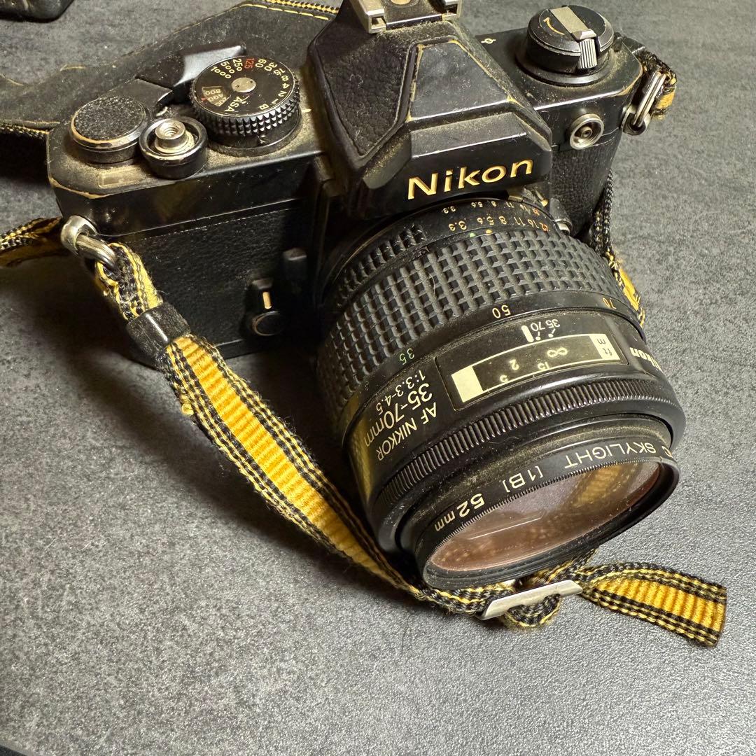 Nikon FE ブラック + AF NIKKOR 35-70mm