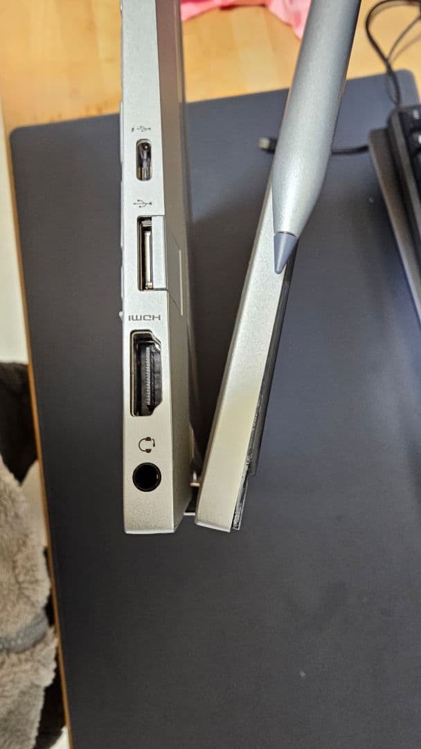 HP envy x360 15.6インチ i7CPU 16GBメモリ　1TSSD