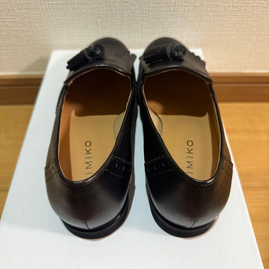 新品！卑弥呼　ヒミコ　HIMIKO メダリオンタッセルシューズ　ローファー