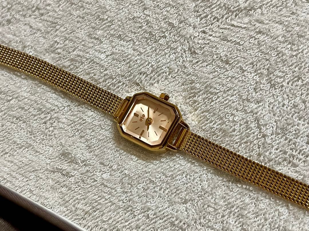 ete ウォッチ オクタゴンフェイス ダイヤモンド　ピンクゴールド