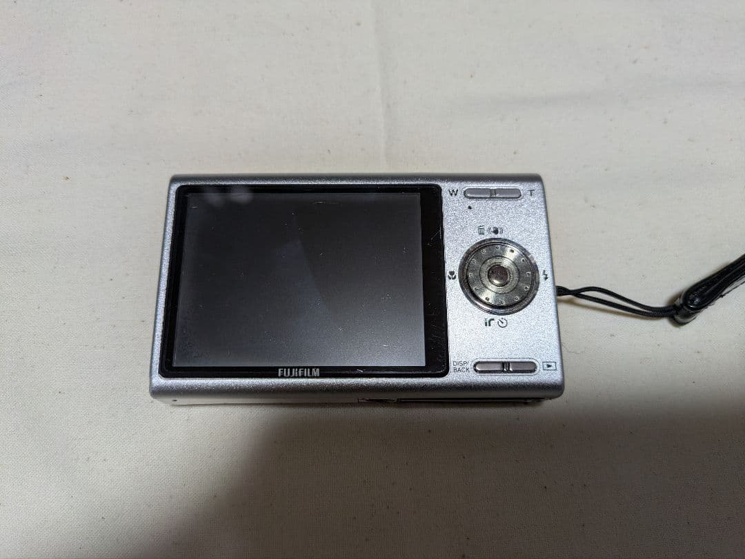富士フイルム　デジタルカメラ FinePix Z100 fd ホワイトブラック