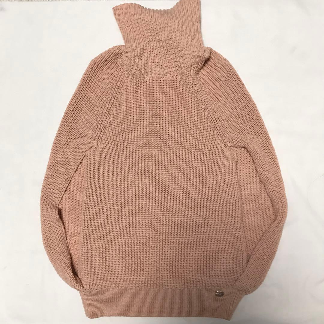 ひろりん　モラビトニットトップス　変形ノースブ　貝ロゴプレート　上質ウール