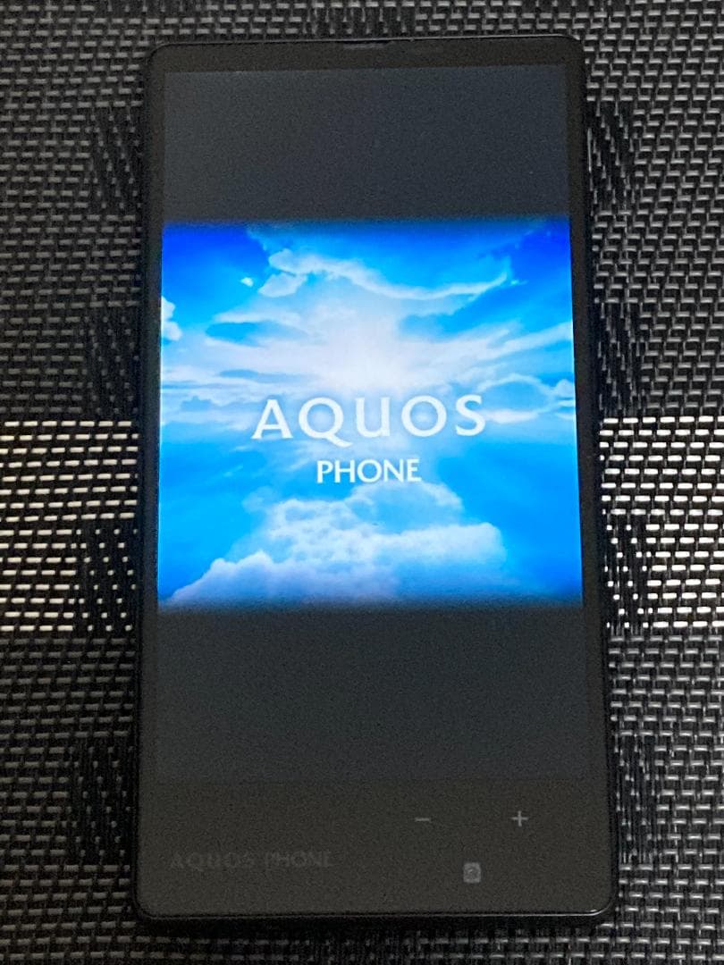 【災害対策用小型テレビ】Softbank 303SH +モバイルバッテリーなど