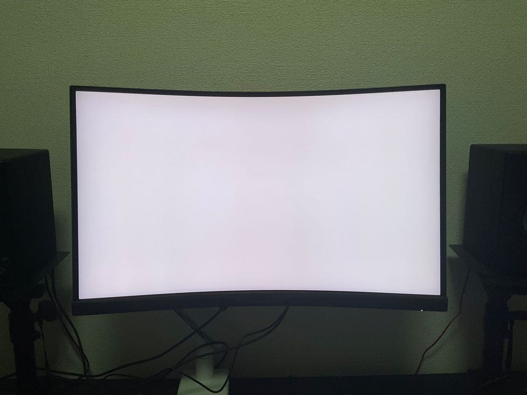 MAG 275CQRF-QD ゲーミングモニター