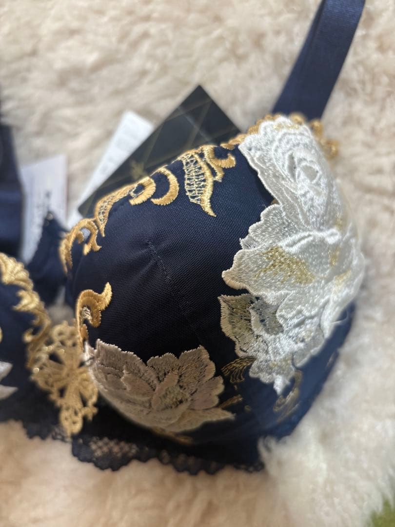 サルートブラジャーF65 ベルサイユのバラコラボ、オスカル軍服73Gワコール