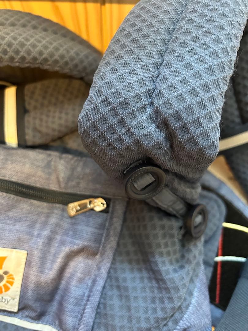 迅速発送【新品未使用】エルゴベビーアダプト抱っこ紐