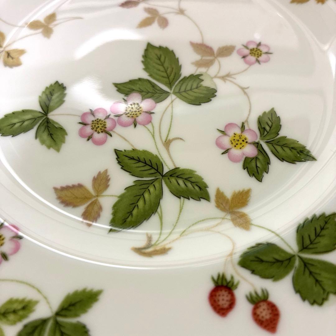 【美品】ウェッジウッド　ワイルドストロベリー　17.5cmデザートプレート　黒壺