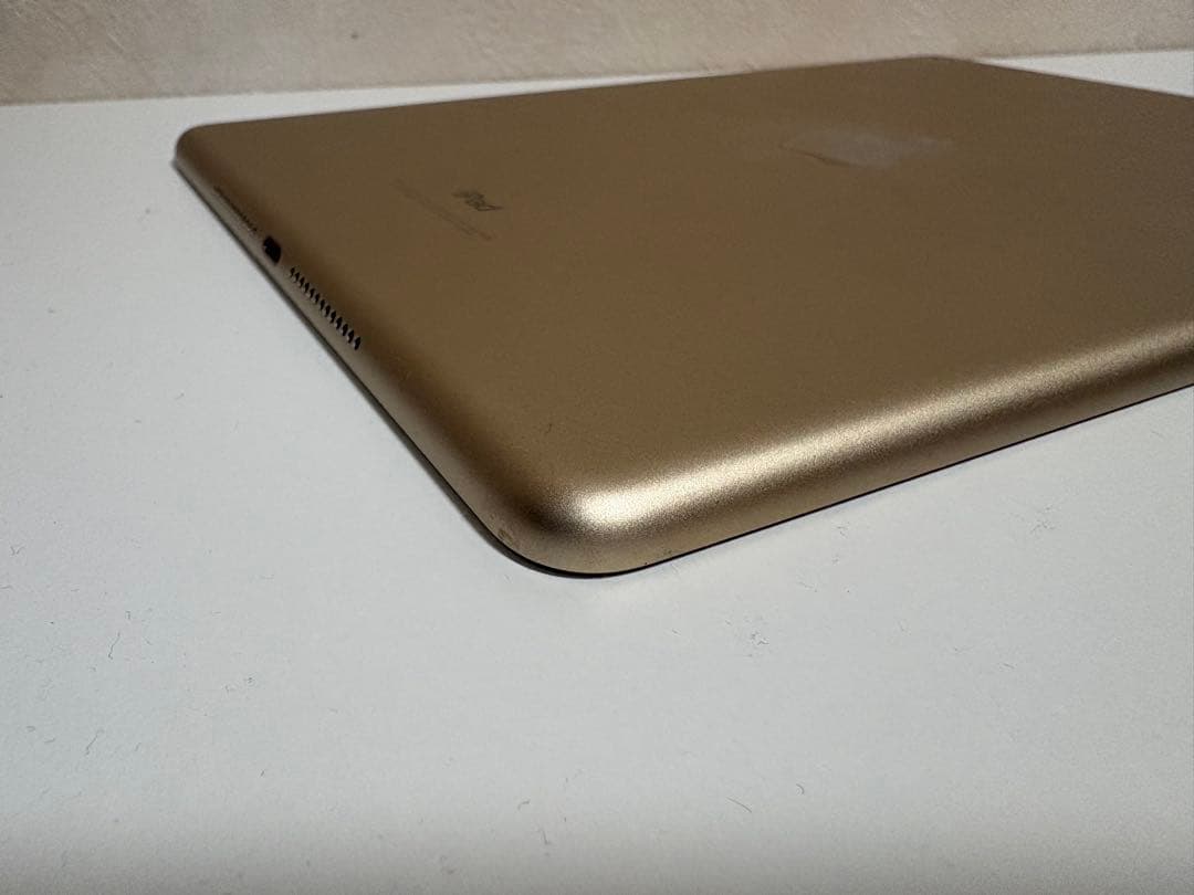 【Neko】iPad 第５世代　Wi-Fi 128GB