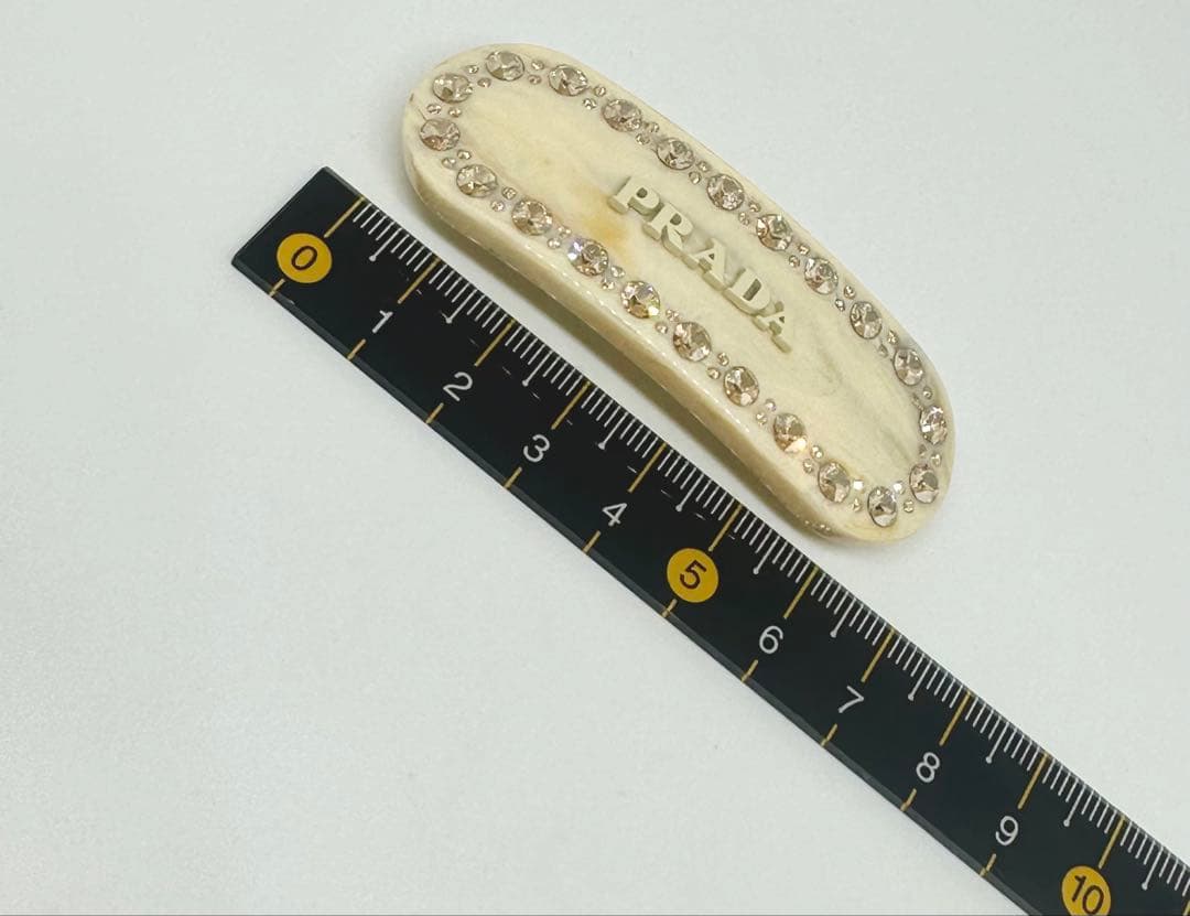 PRADA プレックス　ヘアバレッタ　ベージュ　ビジュー　プラダ　ヘアクリップ