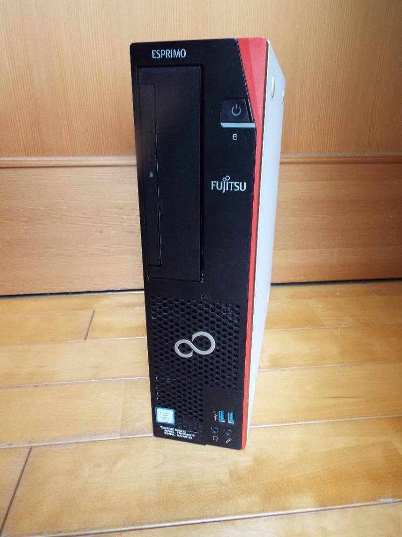 Windowsデスクトップ ESPRIMO D588/TX i3-8100 16G SSD256G+HDD