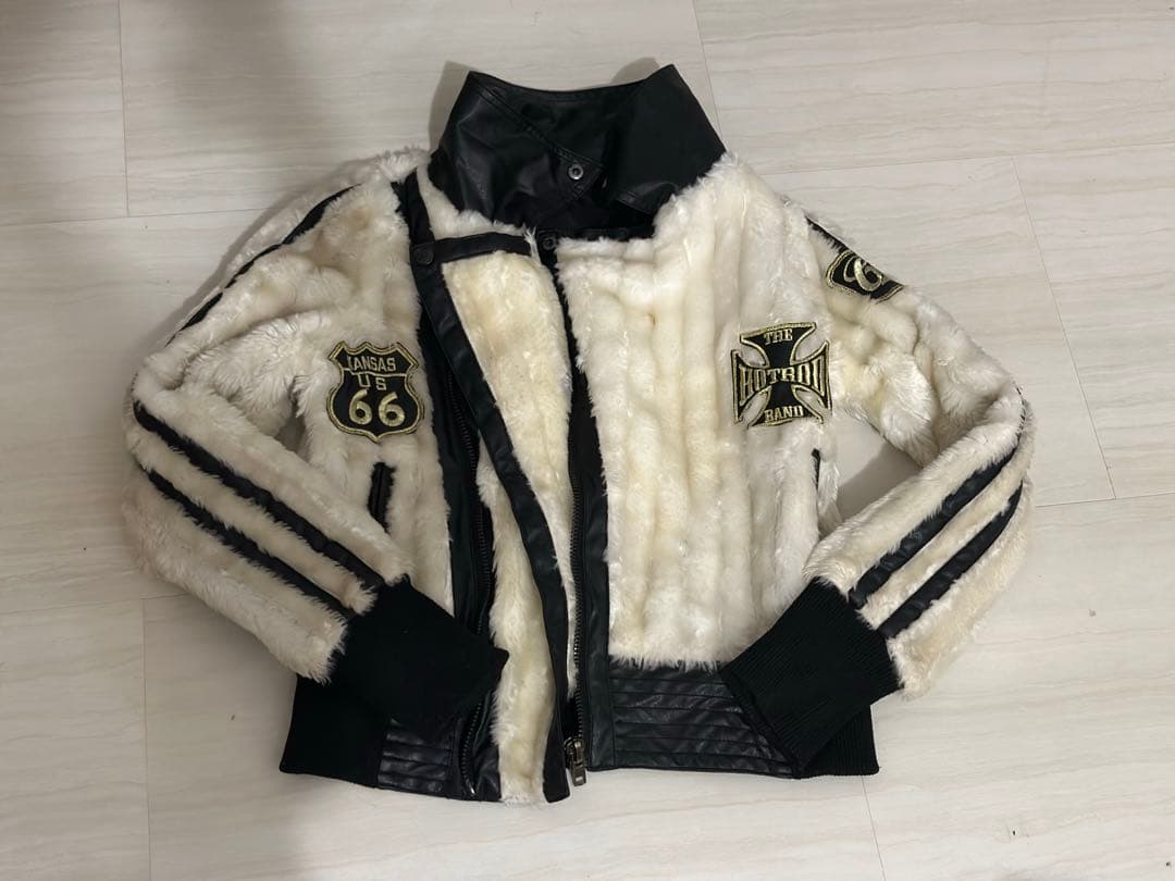 d.i.a ジャケット