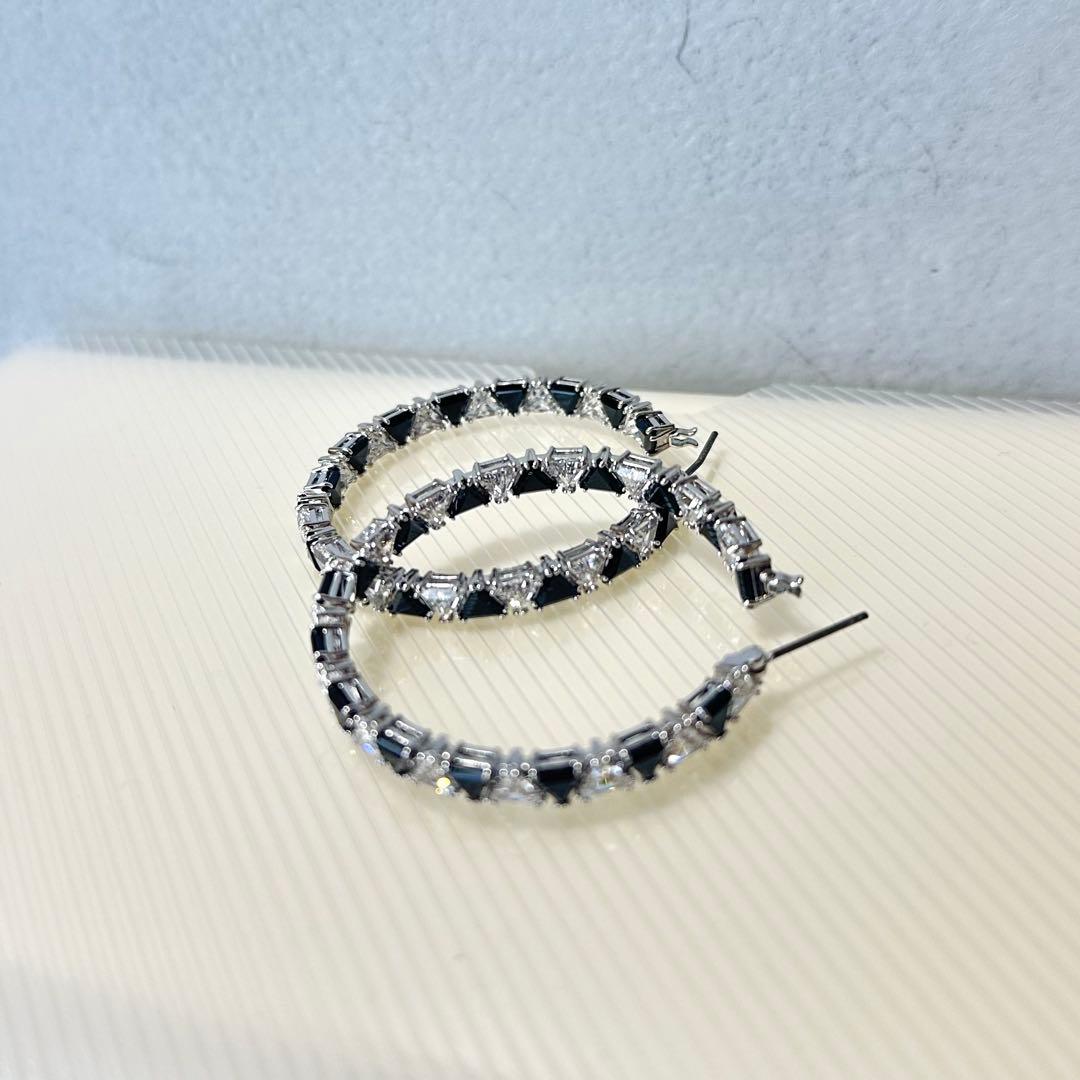 定価3万円★美品 SWAROVSKI スワロフスキー Ortyx フープ ピアス