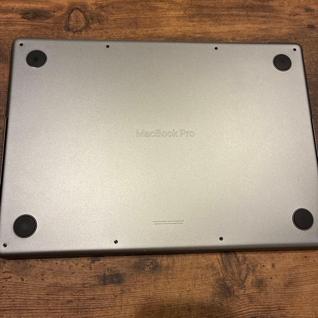 14インチMacBook Pro 32GBメモリ 1TB SSD