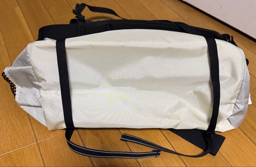 【未使用】アンドワンダー and wander メッセンジャーバッグ ショルダー