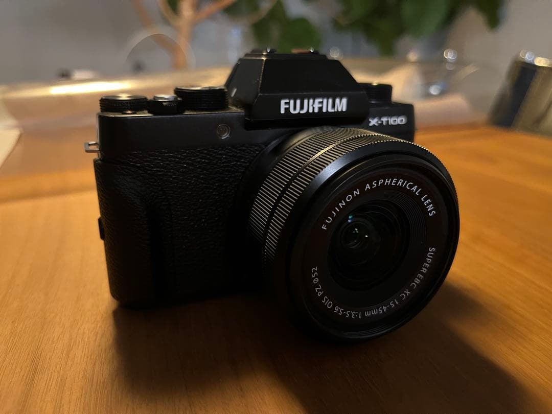 【美品】早い者勝ち　FUJIFILM X-T100 ミラーレス一眼　レンズセット