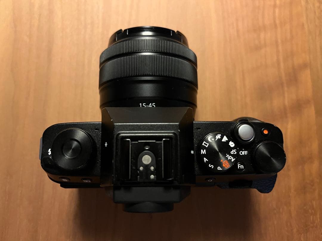 【美品】早い者勝ち　FUJIFILM X-T100 ミラーレス一眼　レンズセット