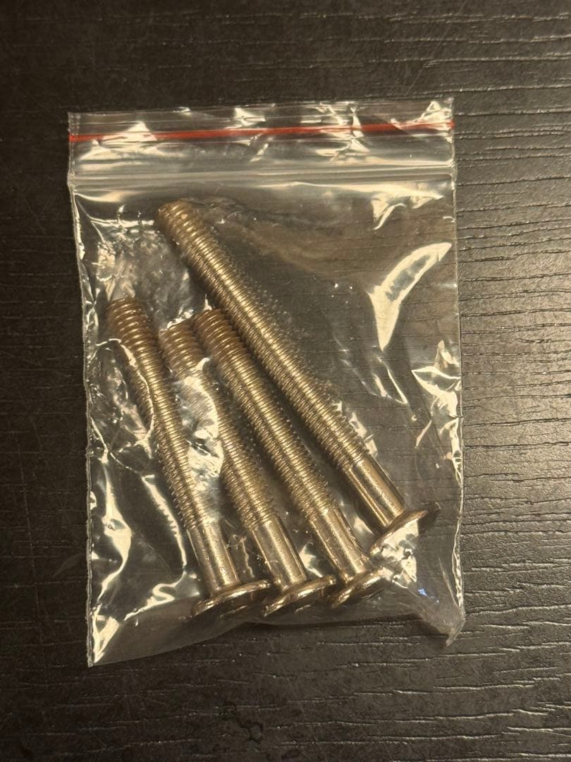 ハイエース200系ワイドのセンターコンソールフラットテーブルロングタイプ