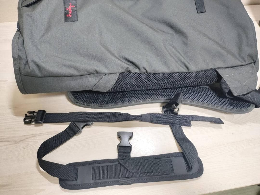 ☆美品　ガーメントバックパック2 リュックサック Henty　レインカバー