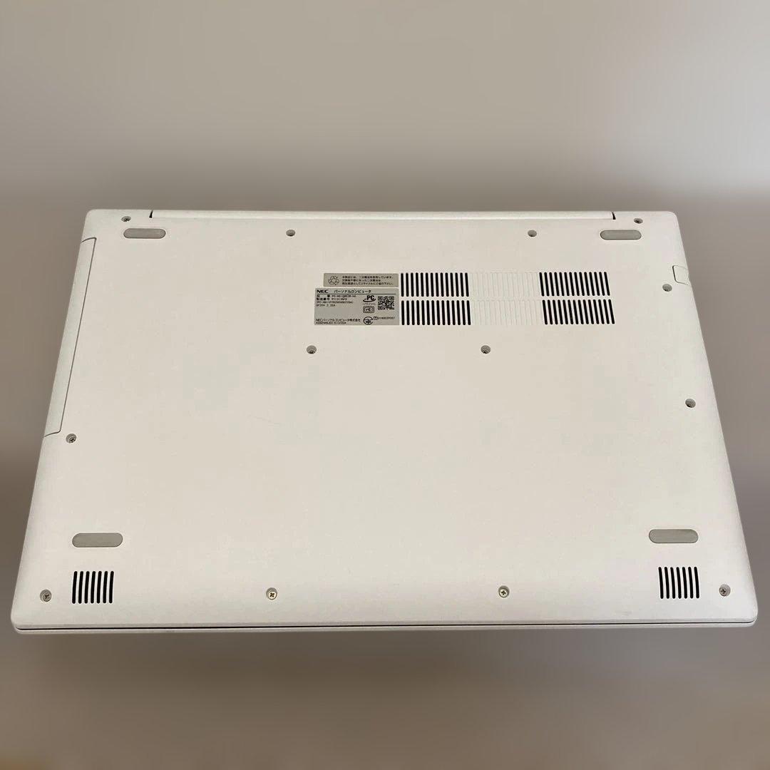 Windowsノート本体 NEC LAVIE Note Standard NS100/K2W