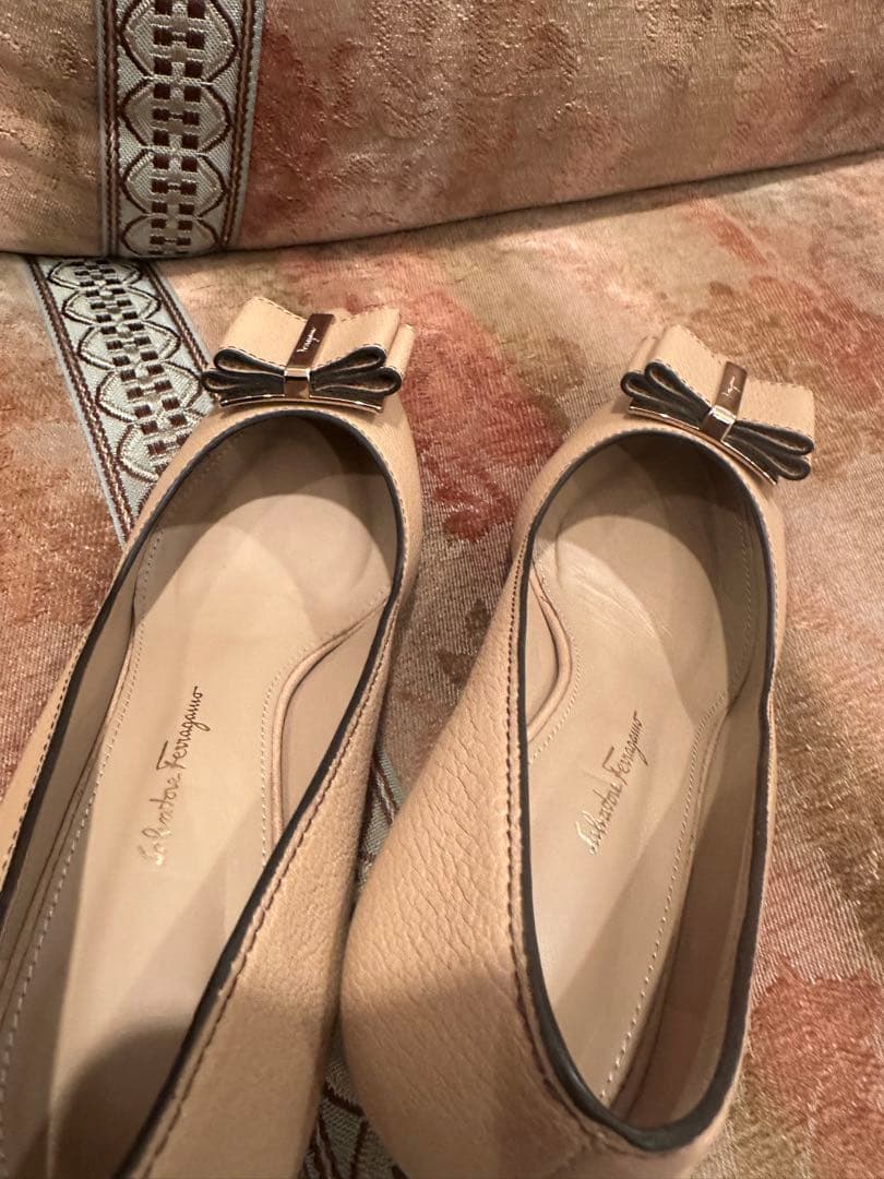 M*★様 超美品⭐︎Salvatore Ferragamo ベージュパンプス 6