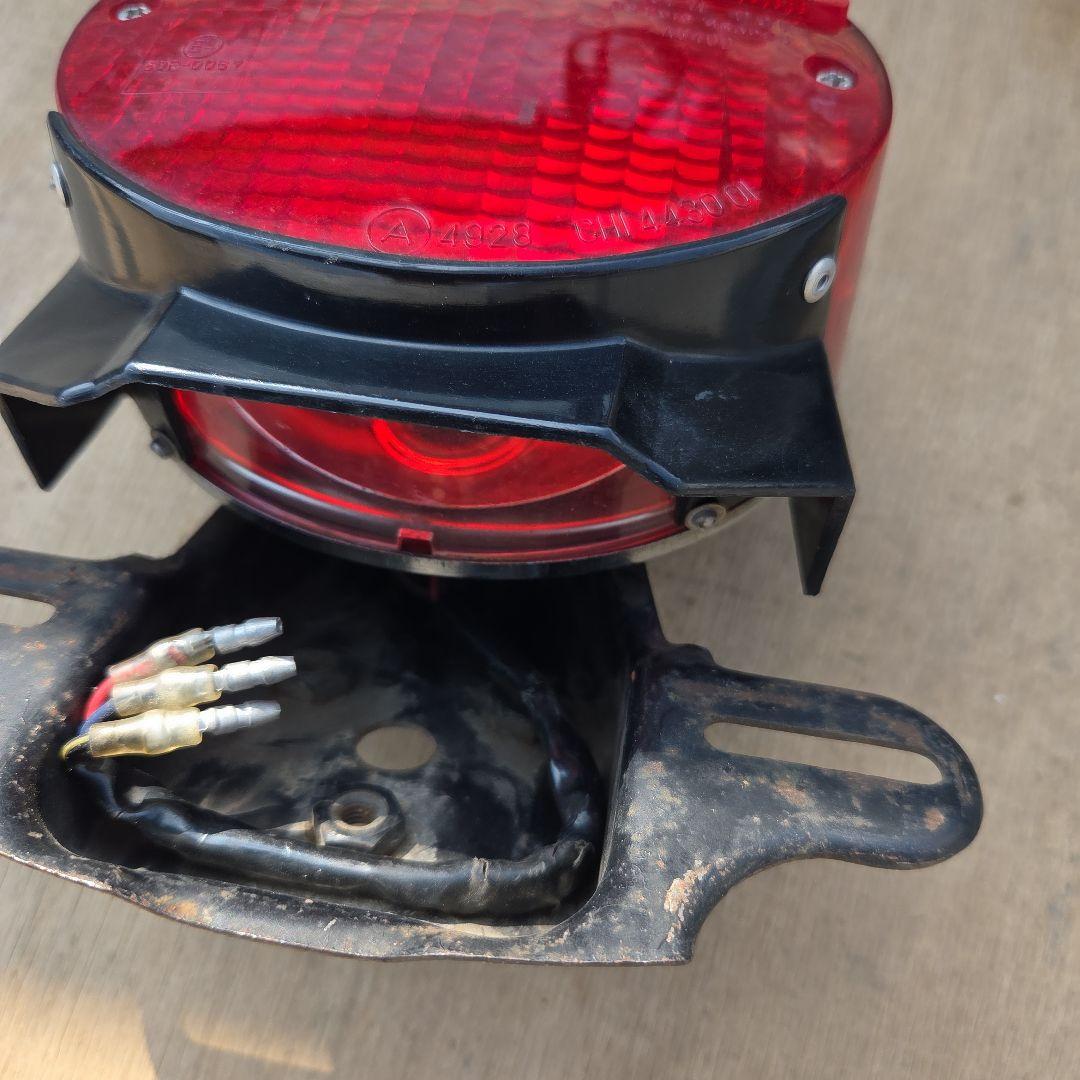 カワサキ、袴テールランプ