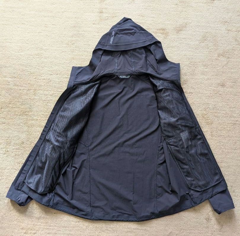 【新品未使用】ARC'TERYXガンマ ライトウェイト フーディ メンズ 黒 S