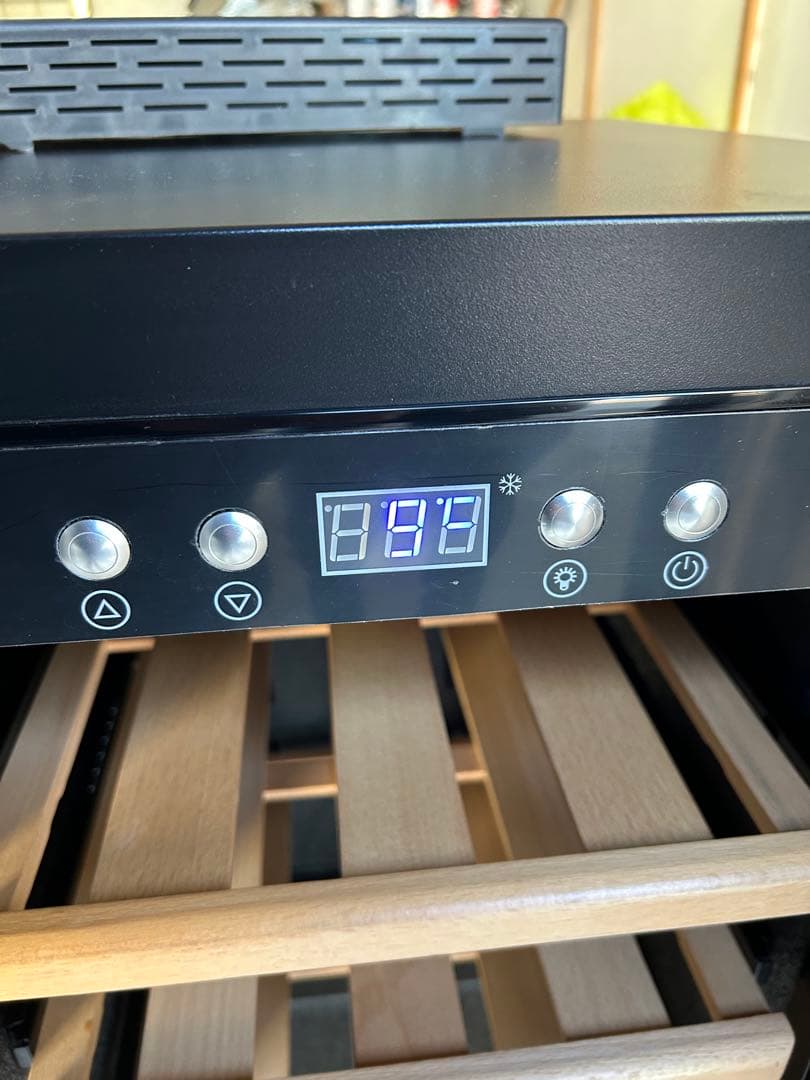 ワインセラー グローバル ファンヴィーノ 左取手 28本用 SW-28